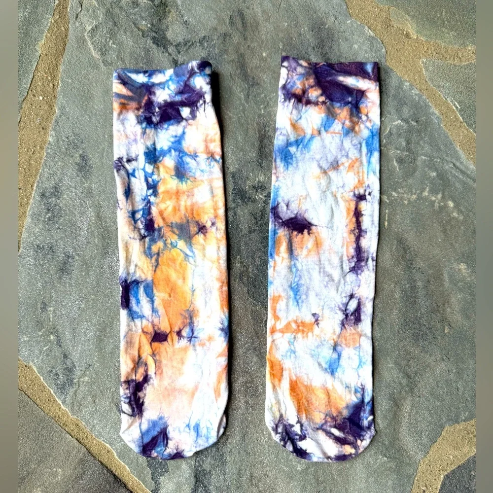 New🌟Free People-Tie-Dye Patterned Sheer Socks